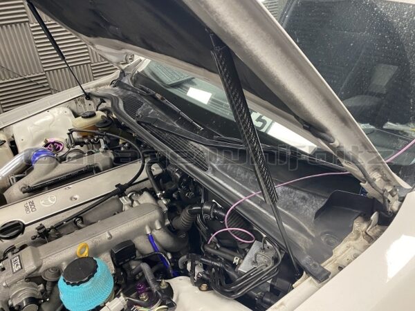 Whifbitz Chaser JZX100 Carbon Bonnet Damper Kit - Image 3