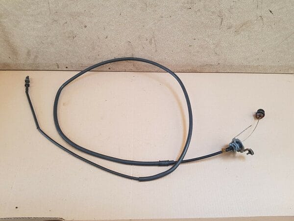 Toyota Throttle Cable ST205